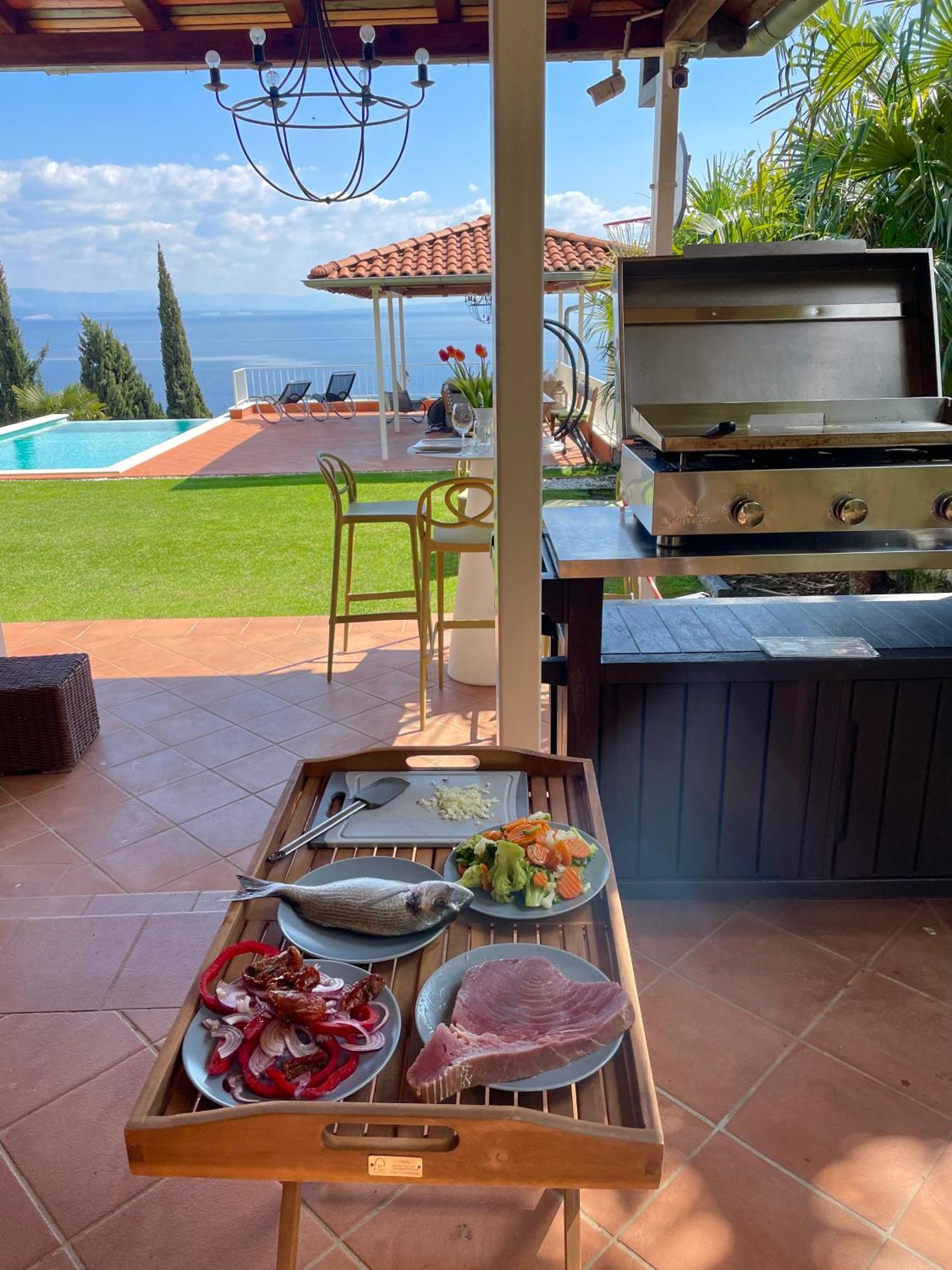 Villa Lovran - 150M To The Beach - Infinity Pool - Incredible Sea View - Fitness Room Extérieur photo